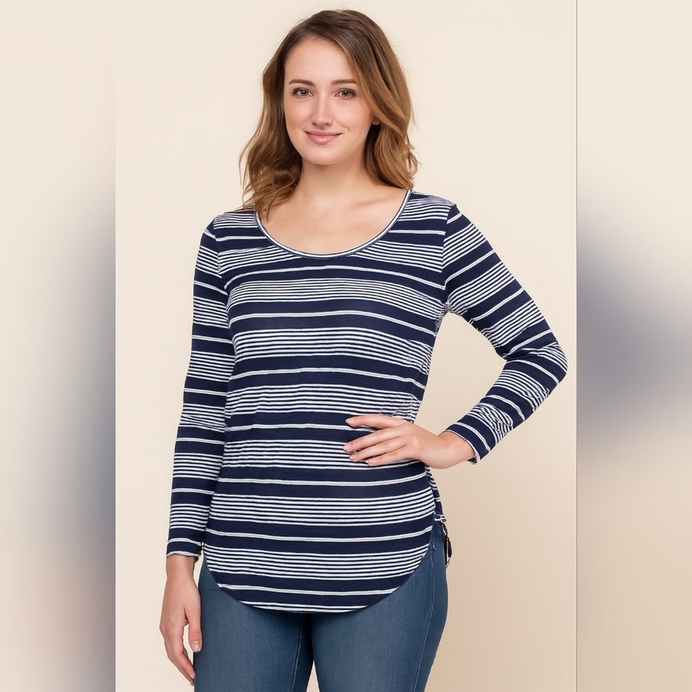 NWT Striped Navy and White Women's Top - Picture 1 of 8